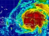 Erős hurrikán csaphat le az USA-ra